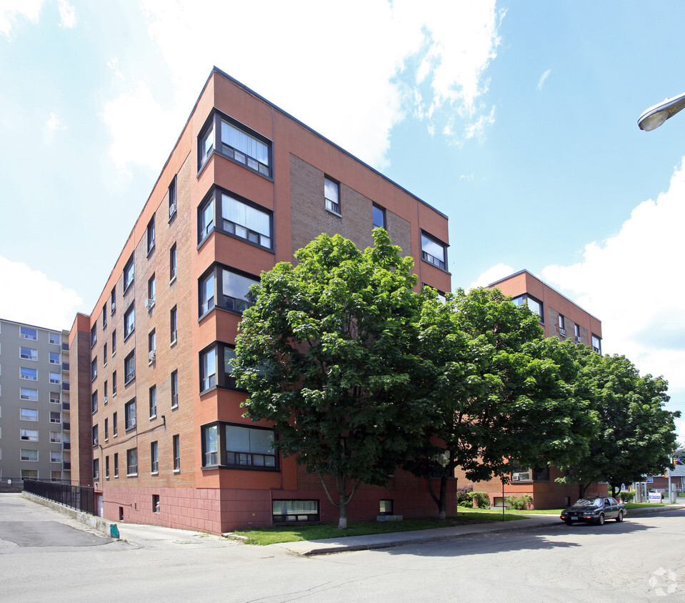Building Photo - Riviera Court