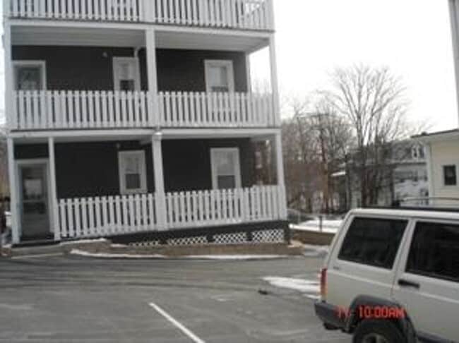 Photo - Spacious 3Br apartment in Brighton. 2 Park...