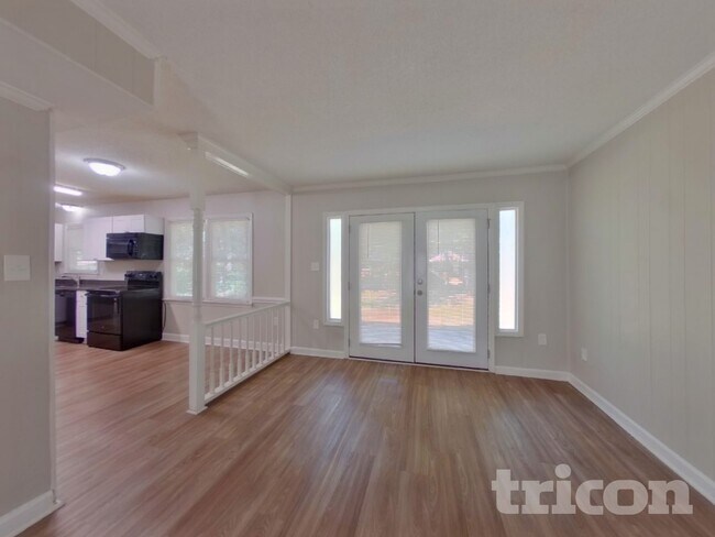 Foto del edificio - 5120 Blue Spruce Ln