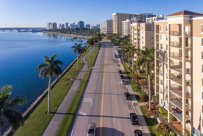 Building Photo - 1803 N Flagler Dr