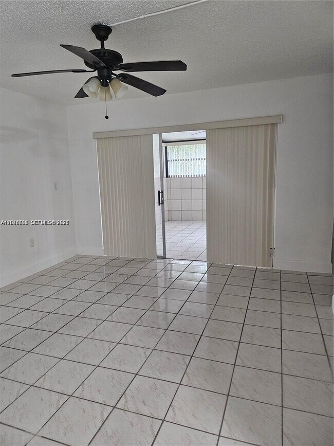 Foto del edificio - 10641 SW 108th Ave