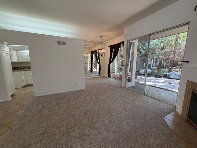 Photo - COSTA MESA 2 BEDROOM, 2 BATHROOM CONDO $3,475 (BRISTOL & BAKER)