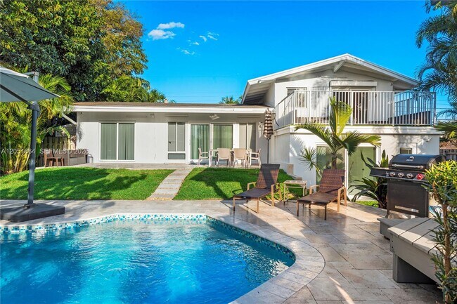 Building Photo - 2531 Key Largo Ln