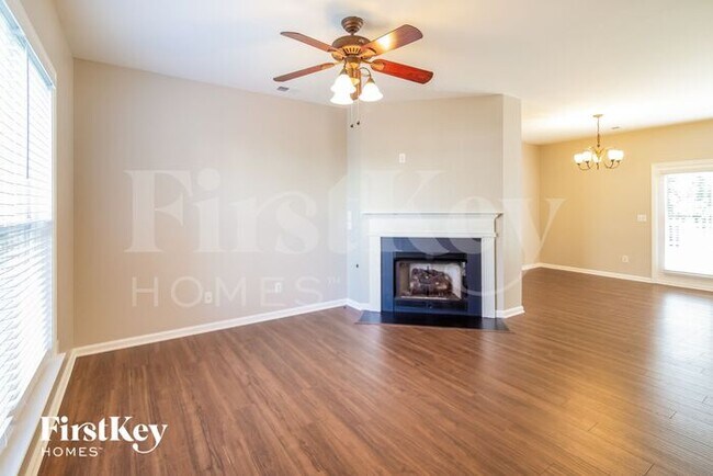 Foto del edificio - 216 Pimpernel St