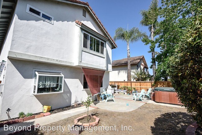 Building Photo - 3 br, 2.5 bath House - 1939 Elm Ridge Dr
