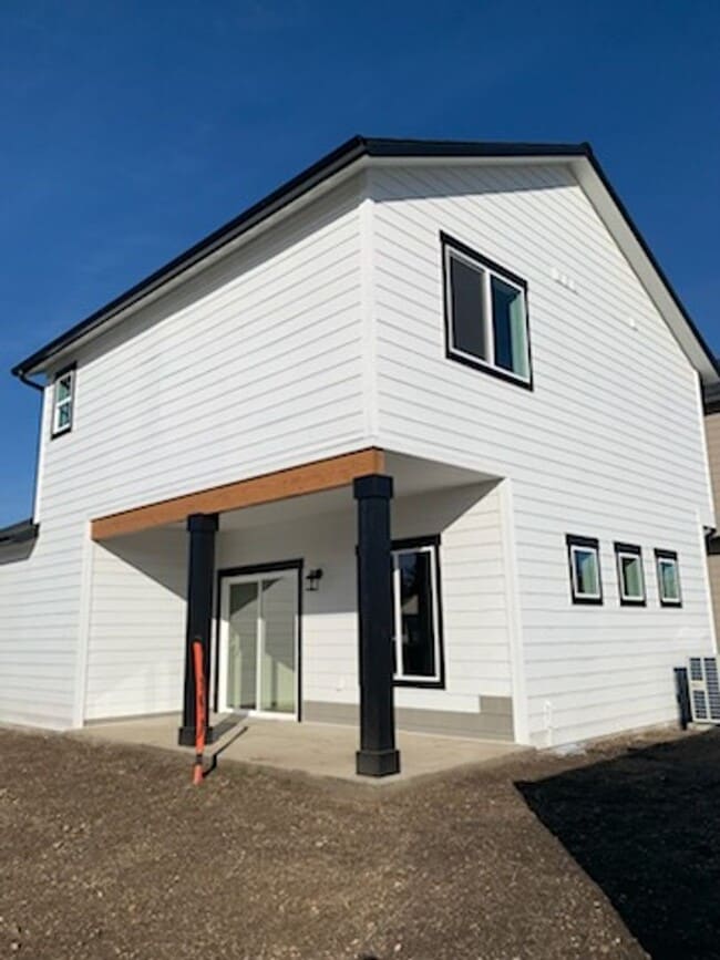 Building Photo - Brand new construction