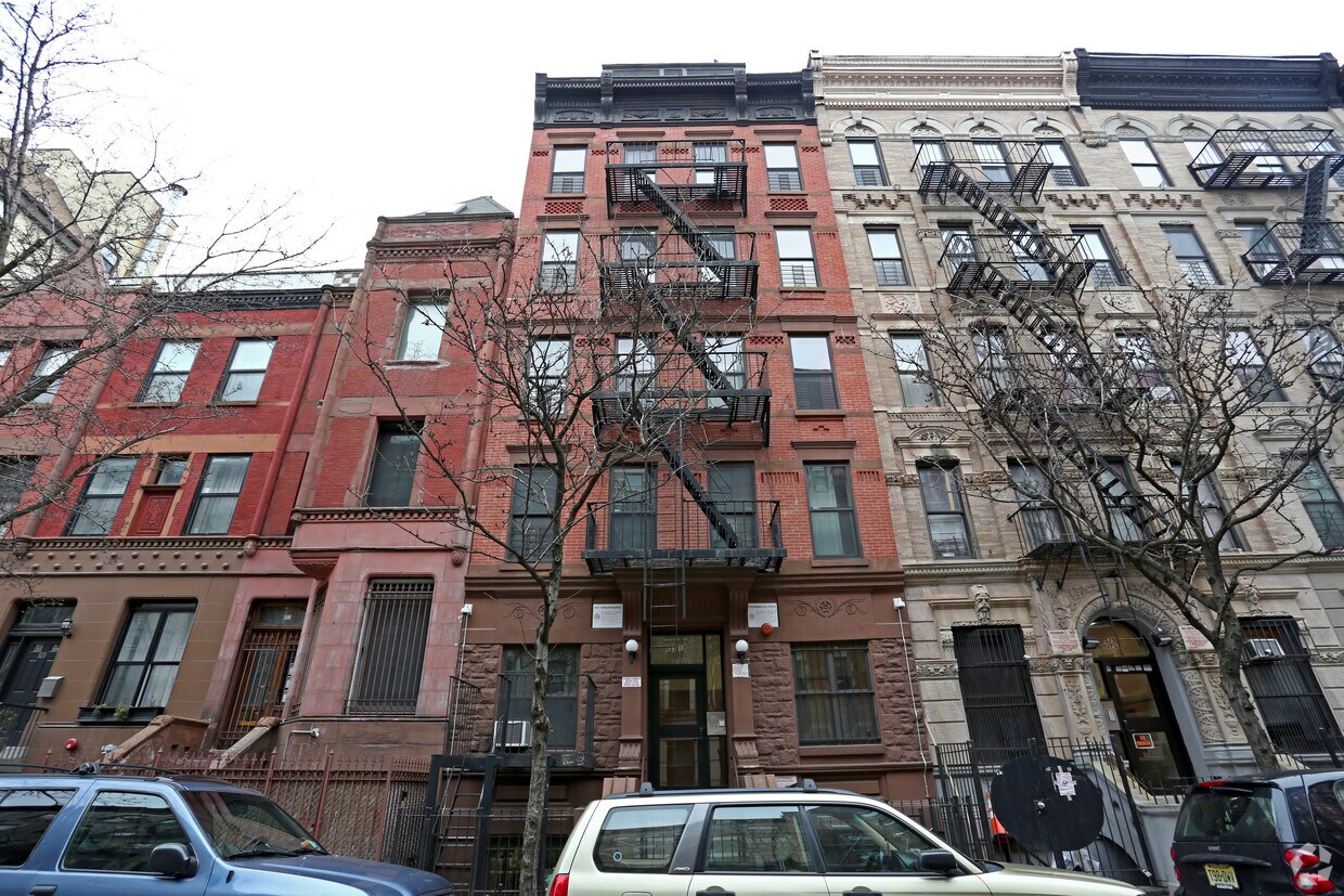 Building Photo - 531 W 152nd St