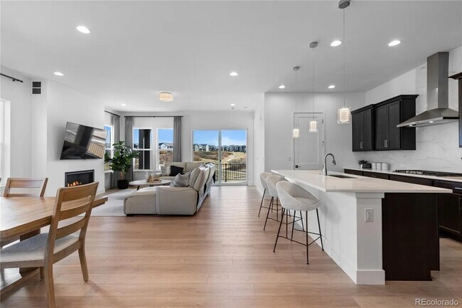 Foto del edificio - 6610 Fawn Path Ln
