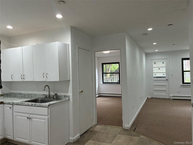Building Photo - 30-50-50 70th St