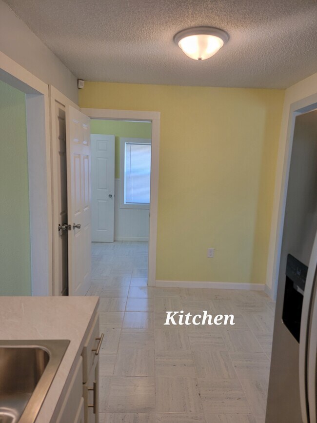 Foto del edificio - 2154 S Seneca St