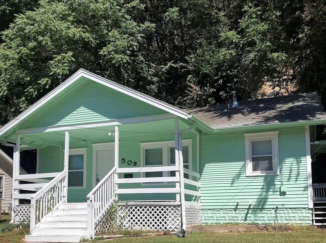 Photo - 509 N 6th St House