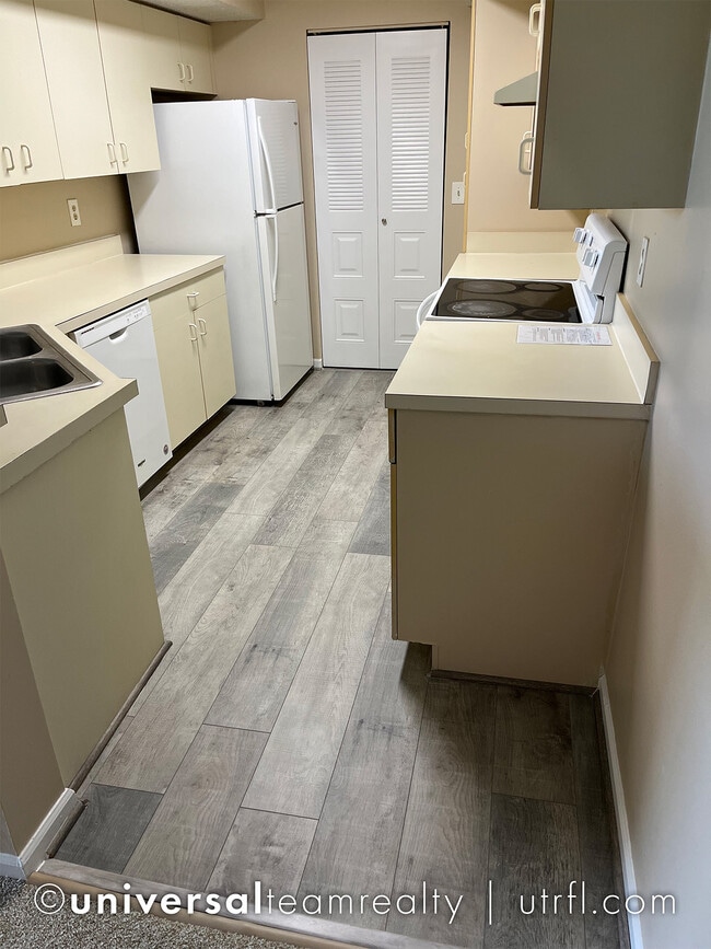 Building Photo - 13605 Eagle Ridge Dr