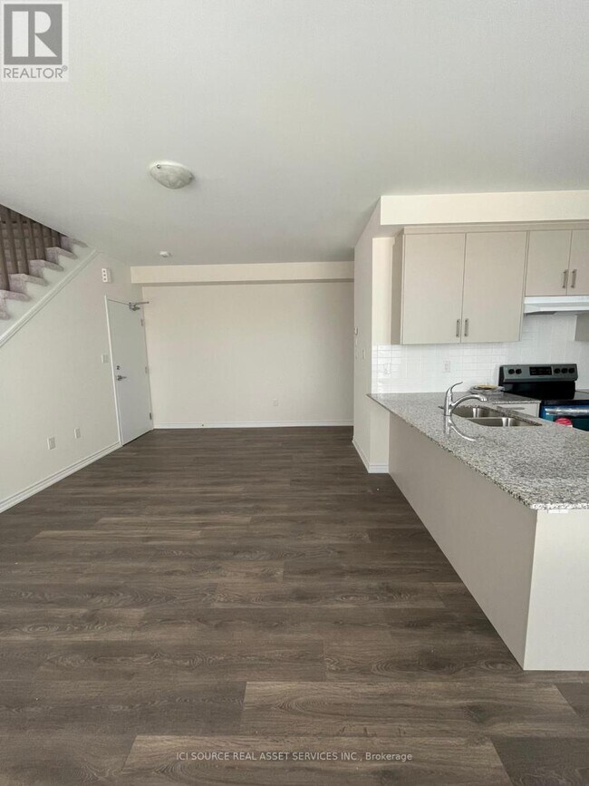 Photo du bâtiment - 70 Knotsberry Cir