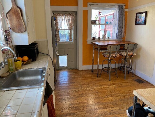 Foto del edificio - 517 N 3rd Ave