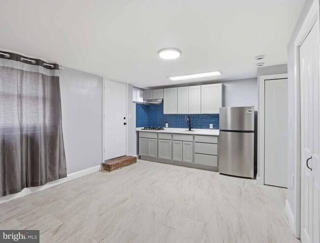 Foto del edificio - 3603 Ravenwood Ave
