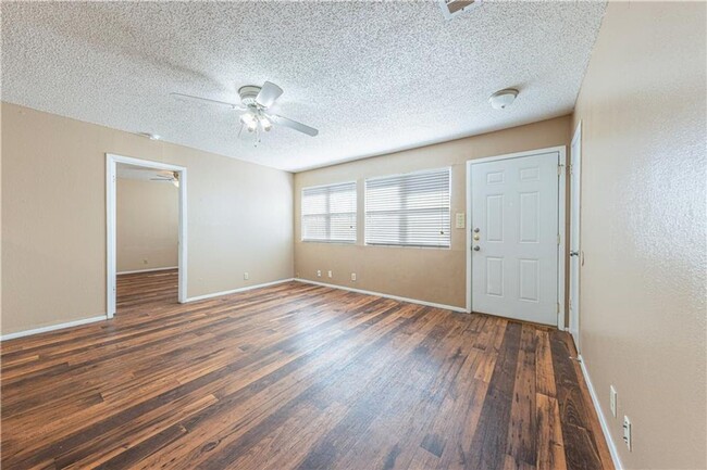 Foto del edificio - 2604 S Bagdad Rd