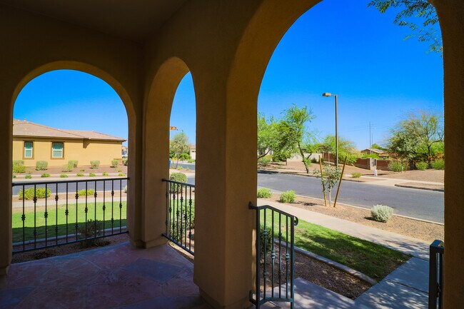 Foto del edificio - 15304 W Wethersfield Rd