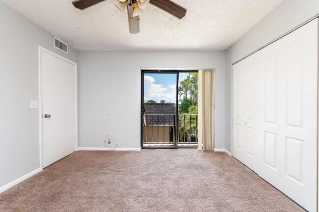 Building Photo - 6104 Waterview Cir