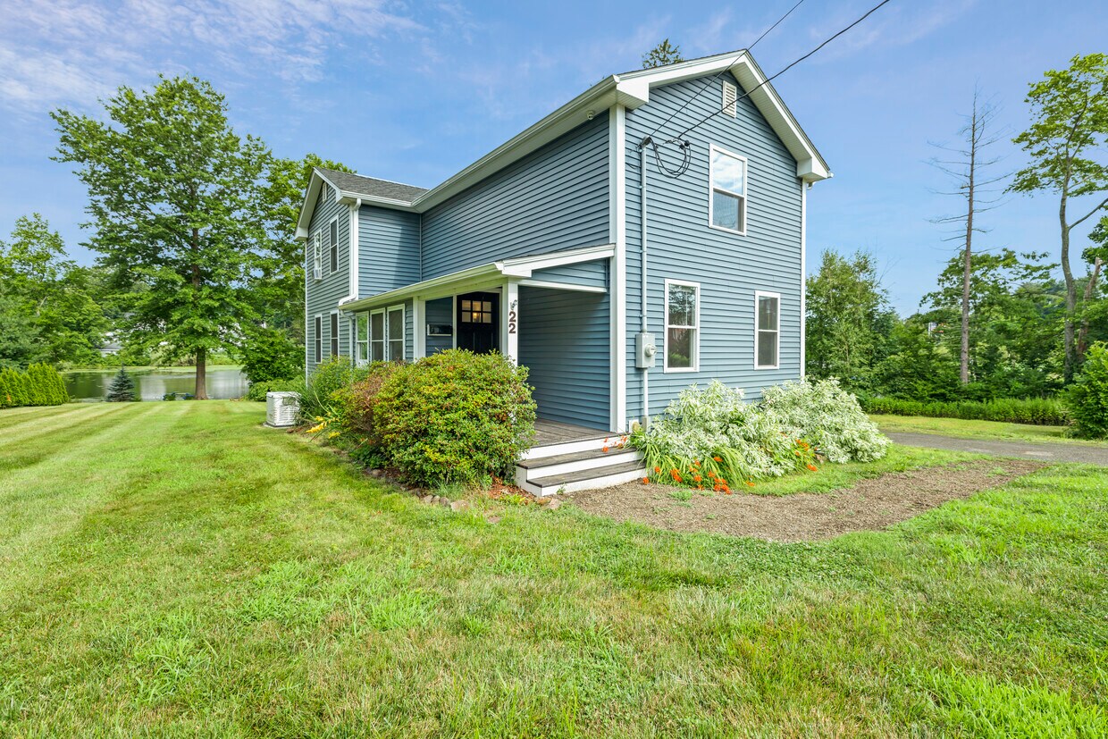 Primary Photo - 22 Percival Ave