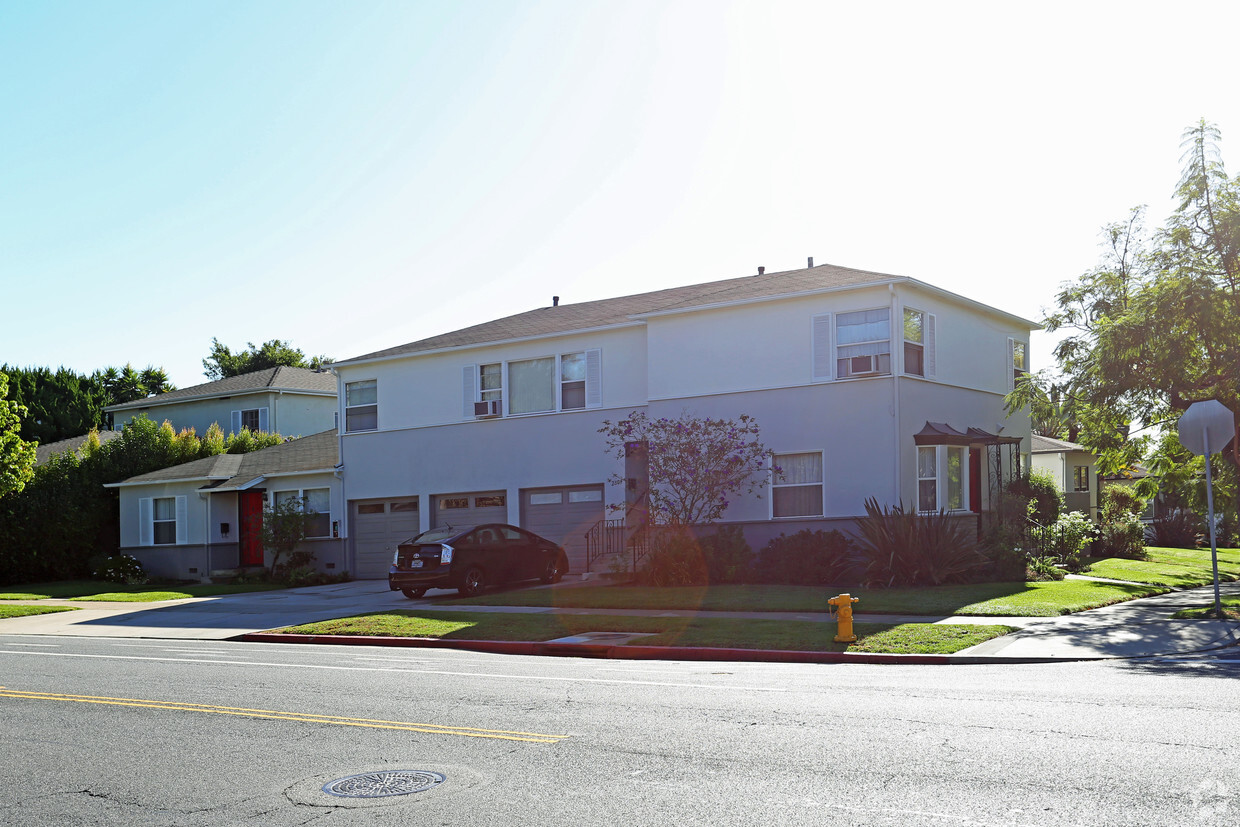 Building Photo - 801 Harvard St