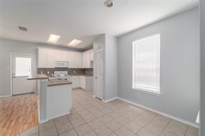 Building Photo - 12439 Salama Falls