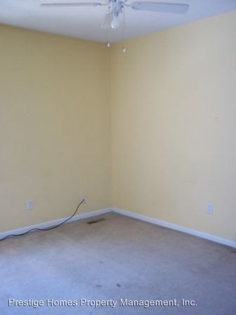Foto del edificio - 303 W College St