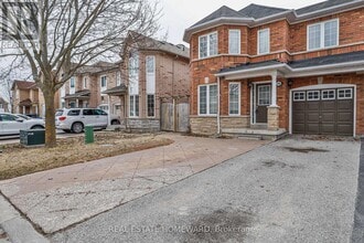 Building Photo - 168 Wainscot Ave