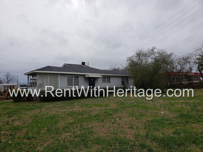 Foto del edificio - GRANDPA'S BUNGELOW/ CHARMING RANCH HOME/ T...