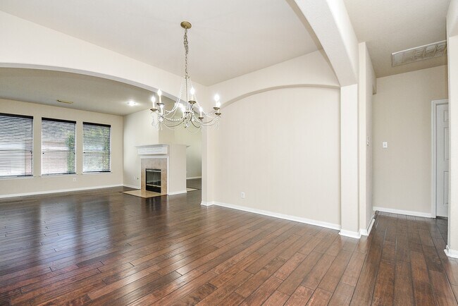 Foto del edificio - 9135 Edgeloch Dr