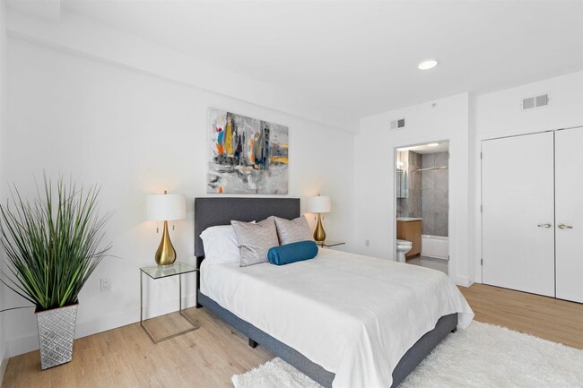 Foto del edificio - 231 Hackensack Plank Rd