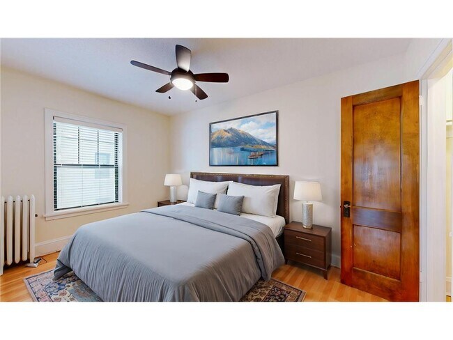 Foto del edificio - 214 E 19th St
