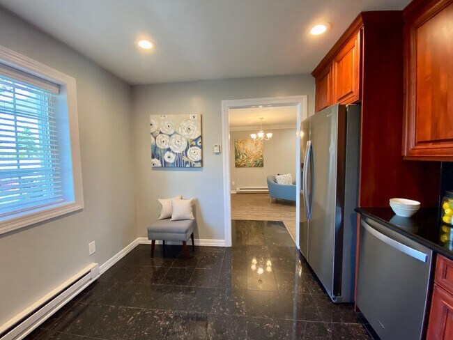 Foto del edificio - 1314 Smithtown Ave