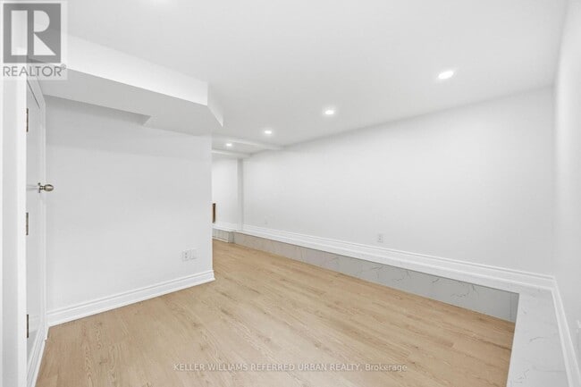 Building Photo - 54 Gwynne Ave