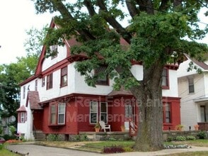Building Photo - 253 Eastern Ave SE