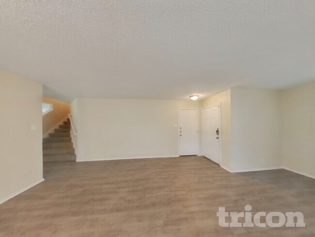 Building Photo - 10102 Silverwagon San Antonio TX