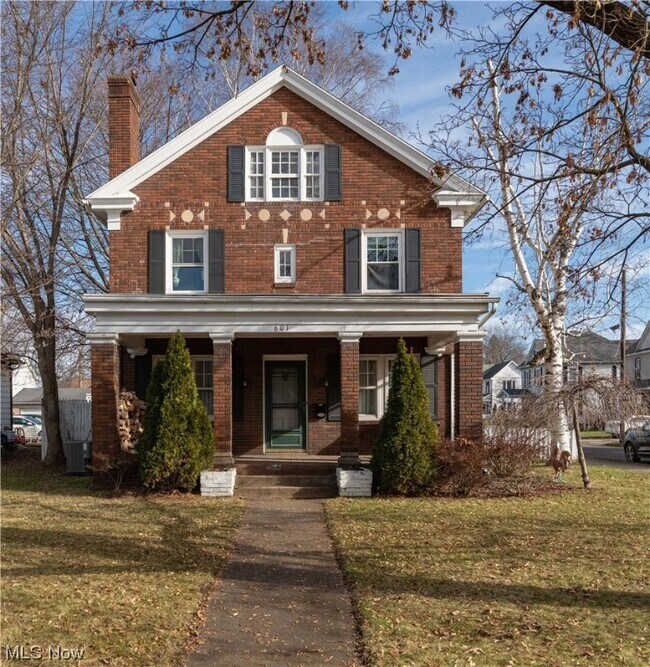 Foto del edificio - 601 N Wooster Ave