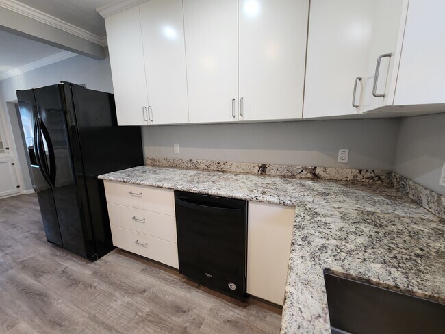 Foto del edificio - 3121 Carlson Blvd