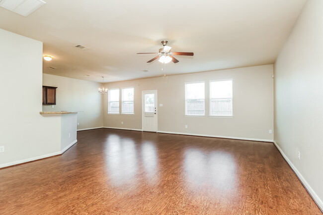 Foto del edificio - 9442 Green Mills Dr