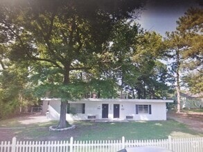 Building Photo - 1113 E Mimosa St