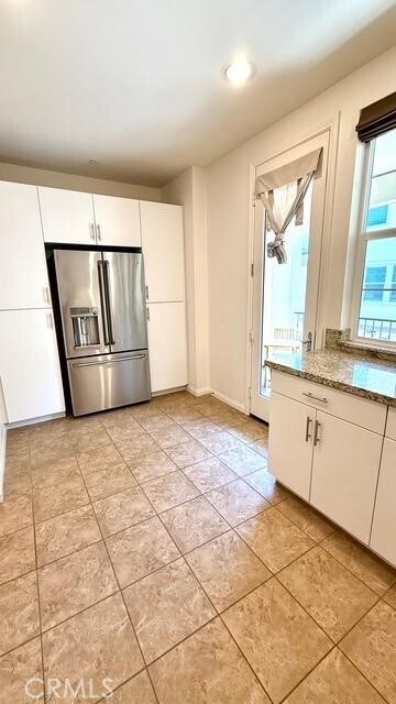Building Photo - 904 N Primrose Ln