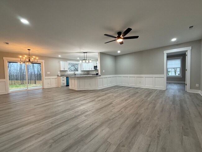 Foto del edificio - 3 Bedroom/2 Bath New Construction for Rent in Peachland