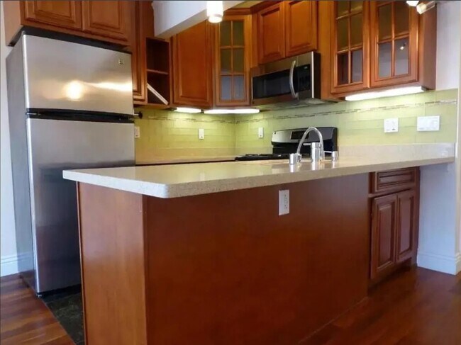 Foto del edificio - 622-624 Shrader St
