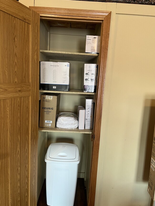 Foto del edificio - 103 W Railroad St