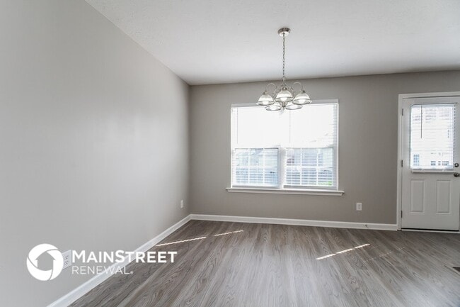 Foto del edificio - 675 Holland Ridge Dr
