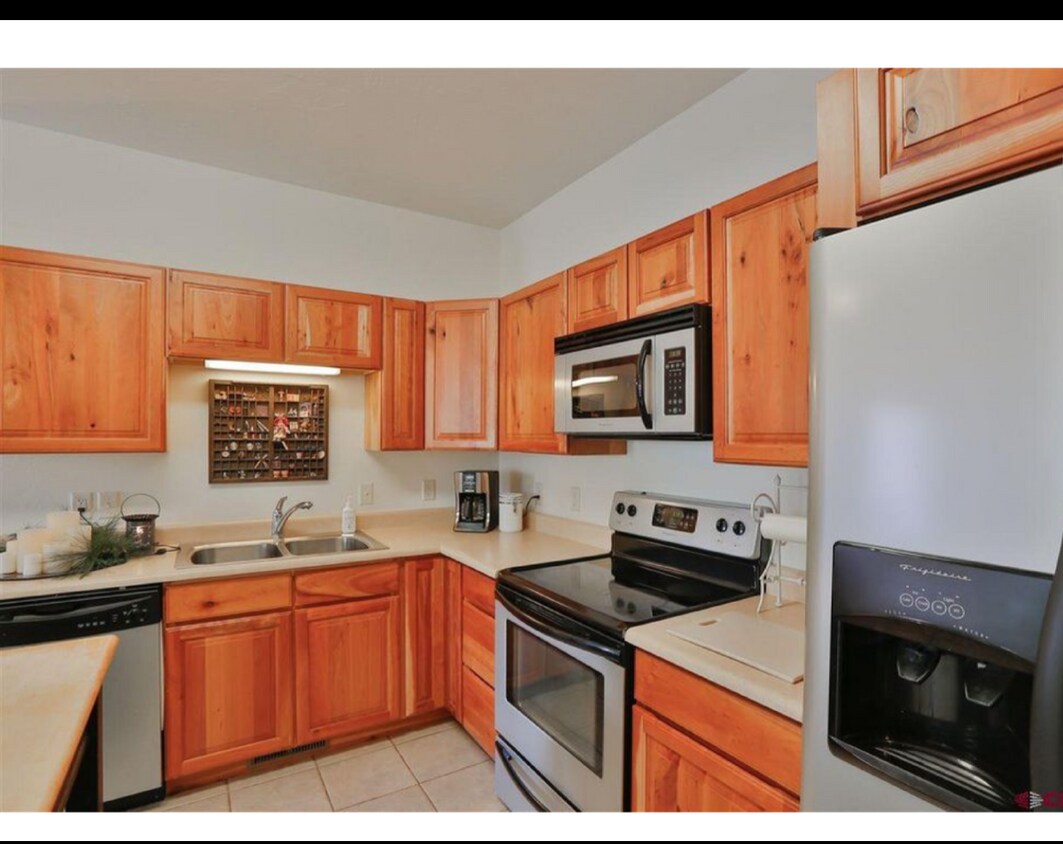 Foto principal - 813 S 10th St