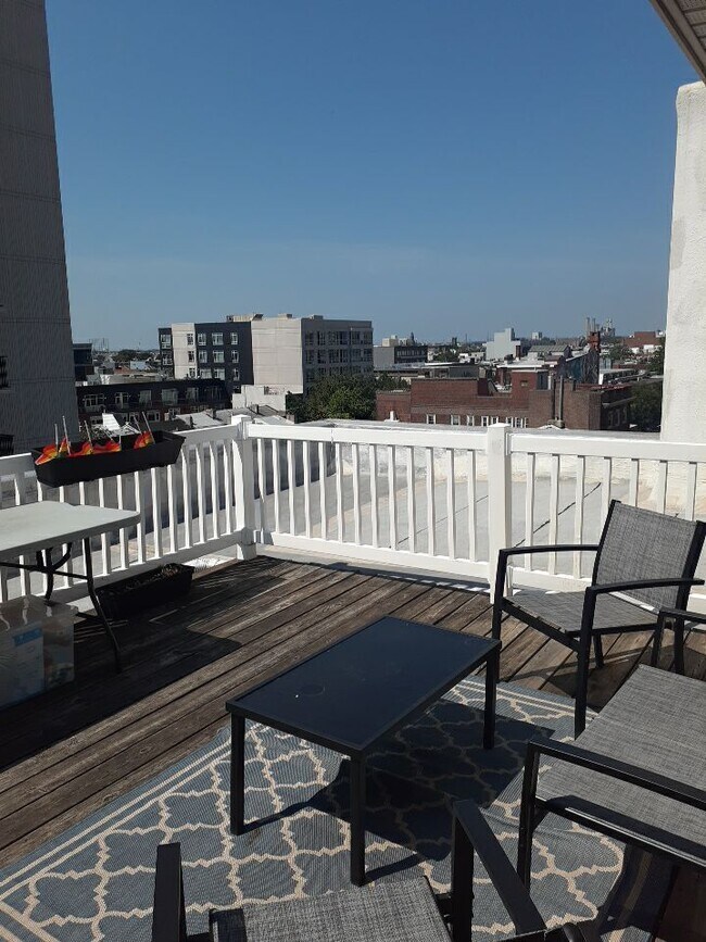 Foto del edificio - 1311 Lombard St
