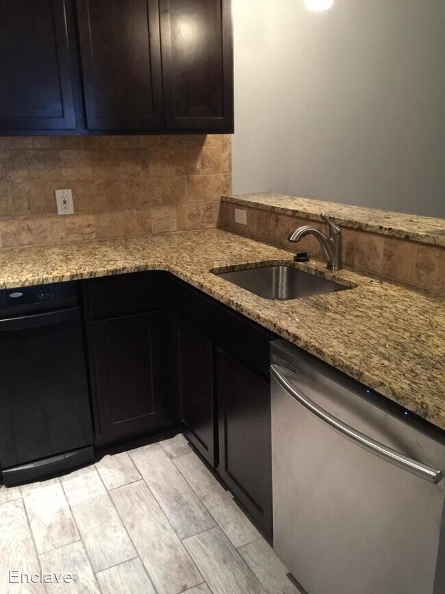 Foto del edificio - 3057 W Kentucky Ave