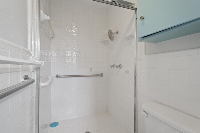 Foto del edificio - 4113 Springbranch Dr