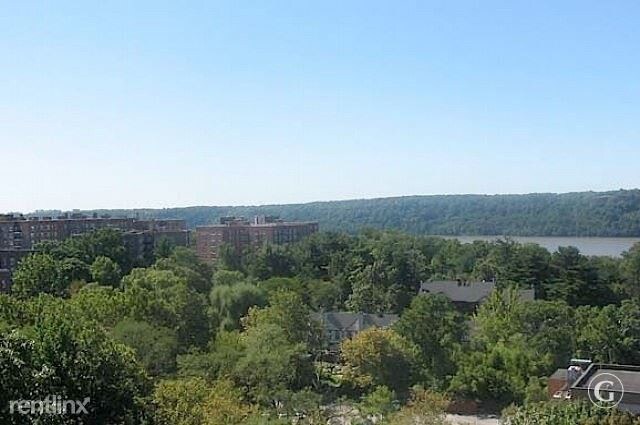 Primary Photo - 600 Bronx River Rd