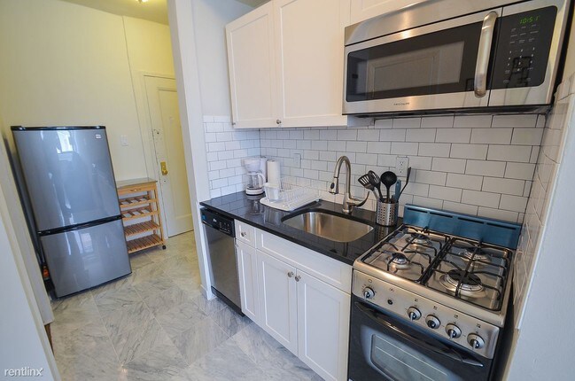 Foto del edificio - 424 W 56th St